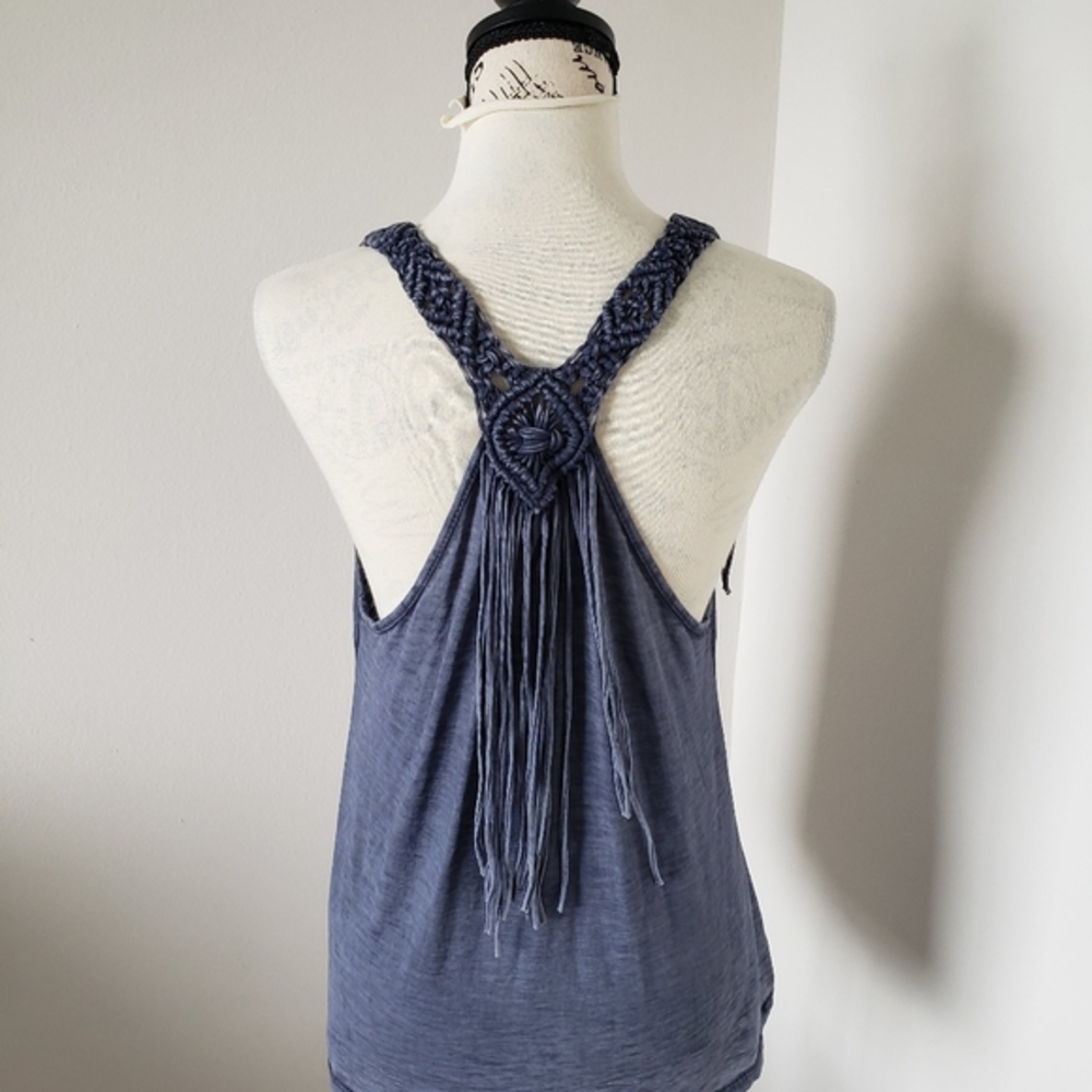 🌼 Bohemian blue sleeveless fringe top size small  Beach coco🏖